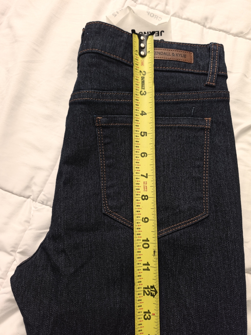 Kendall & Kylie Kontent Mid-Rise Crop Jeans - Picture 11 of 12